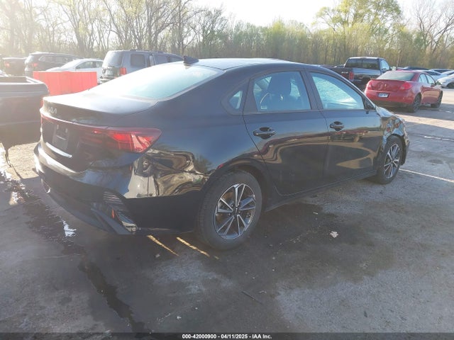 3KPF24AD8RE741062 KIA Forte Lxs