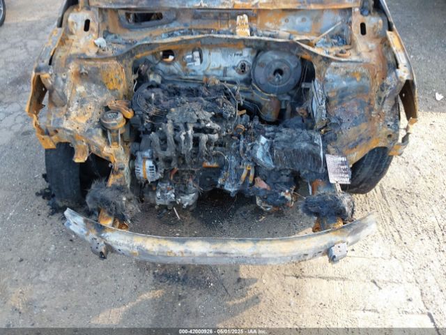 5XYKT3A66FG619869 KIA SORENTO LX