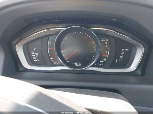 2017 VOLVO XC60 YV449MRU2H2211766 Photo 6