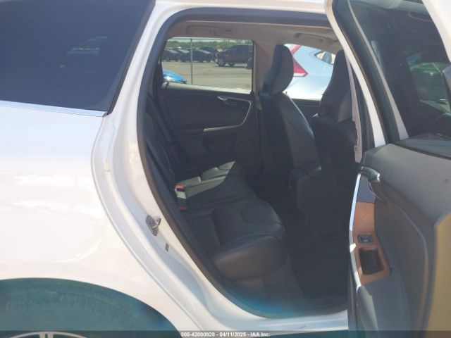 2017 VOLVO XC60 YV449MRU2H2211766 Photo 7