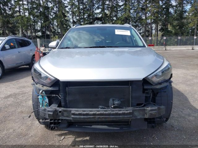 KM8J33A49GU095543 Hyundai TUCSON SE
