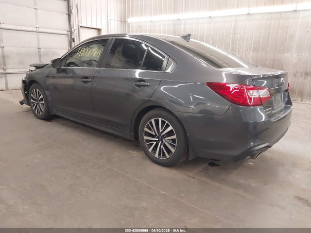 4S3BNAF62J3019189 Subaru Legacy 2.5i Premium