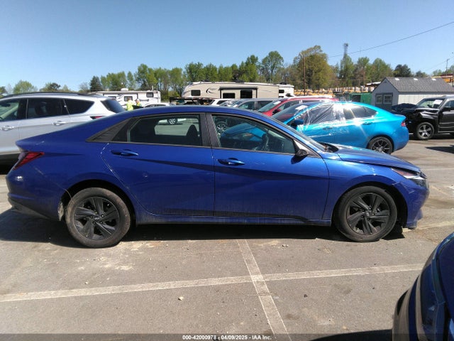 5NPLM4AG8PH110215 Hyundai ELANTRA SEL