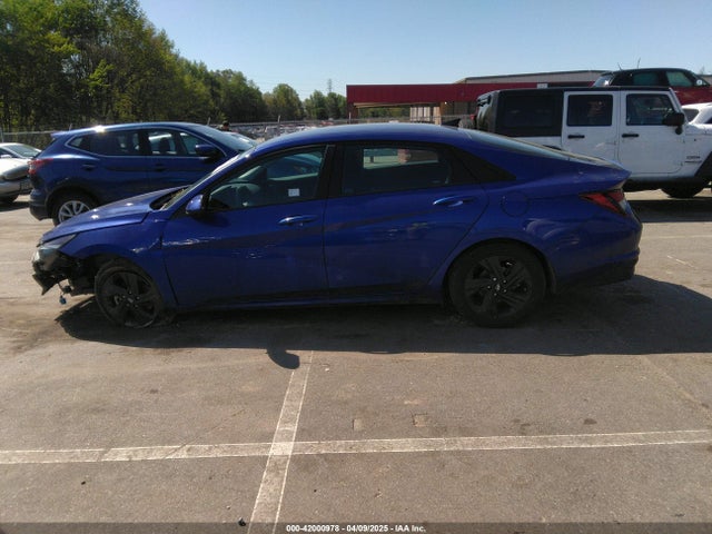 5NPLM4AG8PH110215 Hyundai ELANTRA SEL