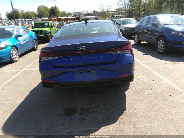 5NPLM4AG8PH110215 Hyundai ELANTRA SEL