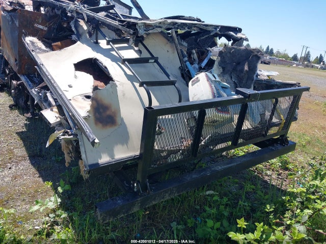Keystone Cougar 2018 4YDF32627J2500472 Image 12