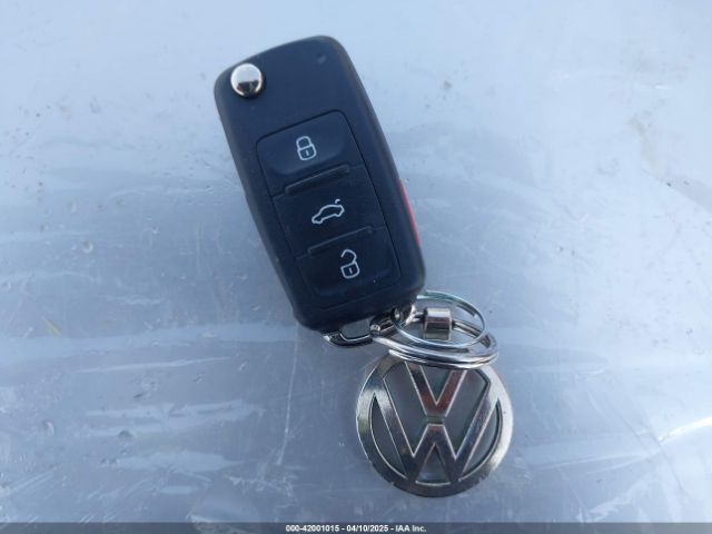 1VWAA7A35JC031938 Volkswagen Passat 2.0t R-line/2.0t S