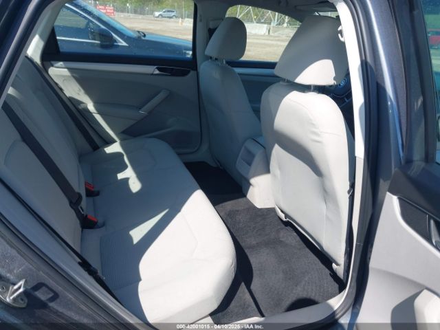 1VWAA7A35JC031938 Volkswagen Passat 2.0t R-line/2.0t S