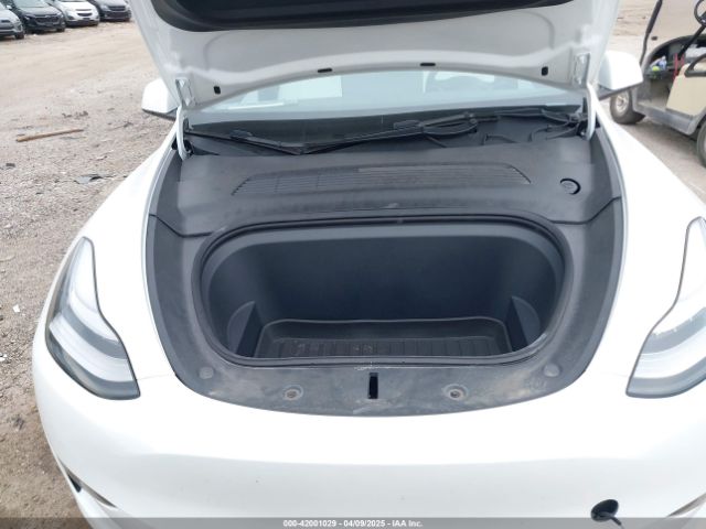 2021 TESLA MODEL Y 5YJYGDEE7MF141178 Photo 9