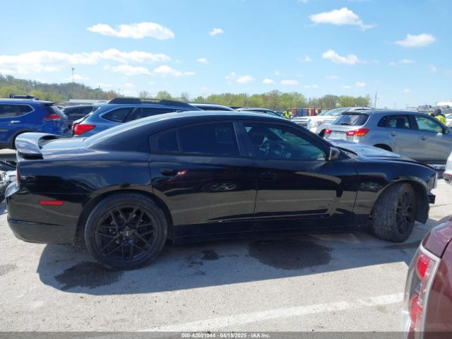 2C3CDXHG6EH329546 Dodge Charger Sxt