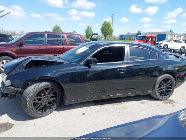 2C3CDXHG6EH329546 Dodge Charger Sxt
