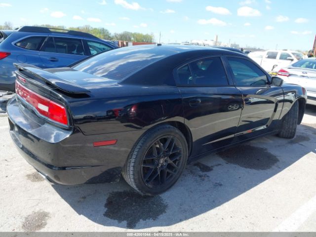 2C3CDXHG6EH329546 Dodge Charger Sxt