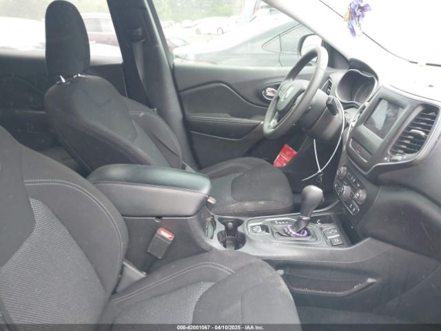 1C4PJLCB7KD452727 Jeep Cherokee Latitude Fwd