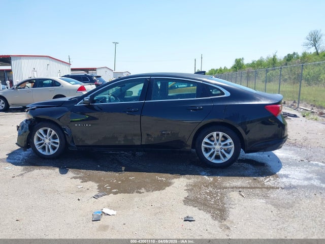 1G1ZE5ST1HF204532 Chevrolet MALIBU 1LT