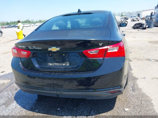 1G1ZE5ST1HF204532 Chevrolet MALIBU 1LT