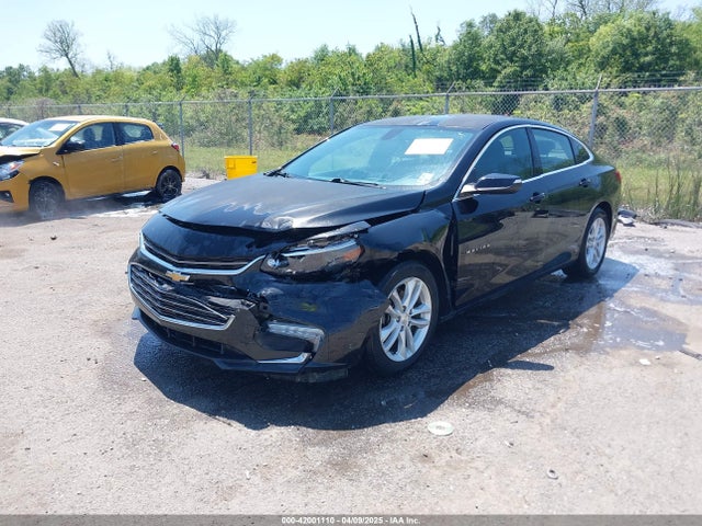 1G1ZE5ST1HF204532 Chevrolet MALIBU 1LT