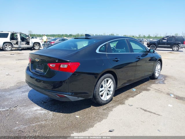 1G1ZE5ST1HF204532 Chevrolet MALIBU 1LT