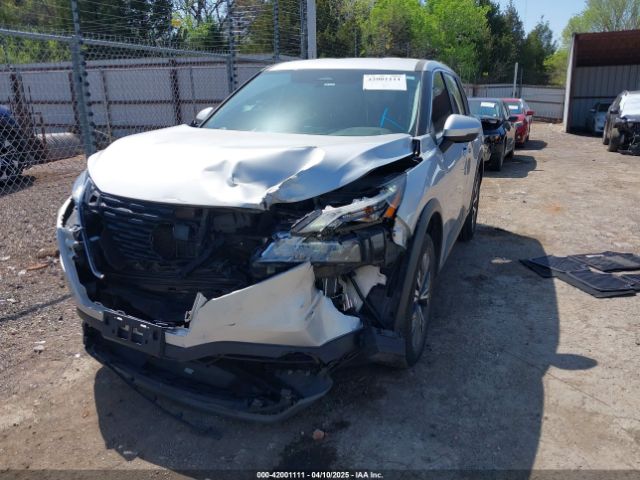 5N1BT3BA7NC676860 Nissan Rogue Sv Fwd