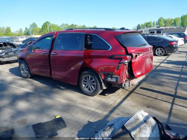 5TDYRKEC3MS024450 Toyota SIENNA XLE