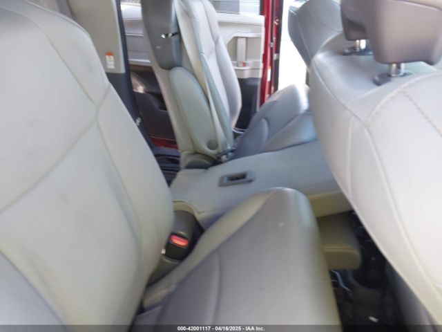 5TDYRKEC3MS024450 Toyota SIENNA XLE