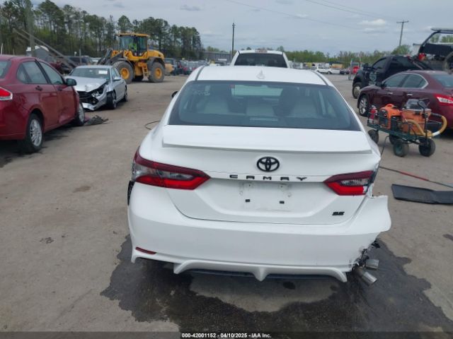 4T1T11AK1RU852942 Toyota CAMRY SE