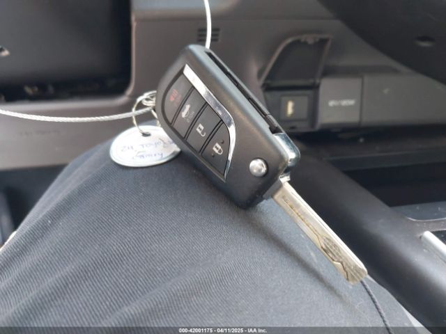 4T1C11AK2RU863352 Toyota CAMRY LE