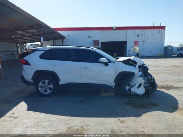 2T3P1RFV4MC210249 Toyota Rav4 Xle