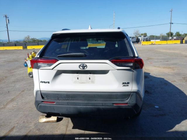 2T3P1RFV4MC210249 Toyota Rav4 Xle