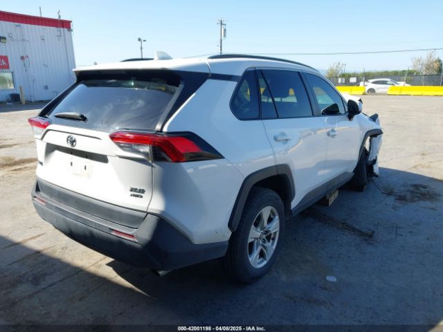 2T3P1RFV4MC210249 Toyota Rav4 Xle