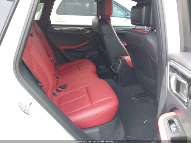 2017 PORSCHE MACAN WP1AB2A56HLB11942 Photo 7