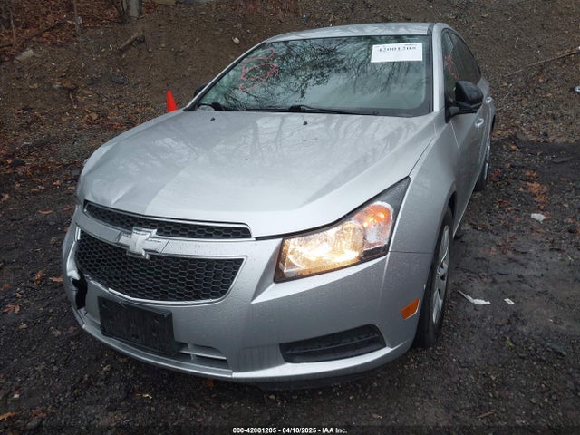1G1PA5SH3E7178262 Chevrolet Cruze Ls Auto