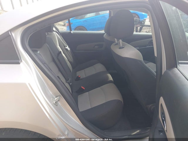 1G1PA5SH3E7178262 Chevrolet Cruze Ls Auto