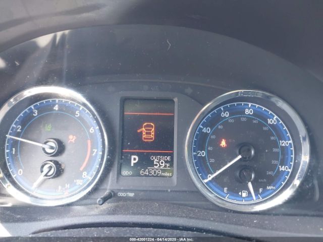 2T1BURHEXHC960185 Toyota COROLLA LE