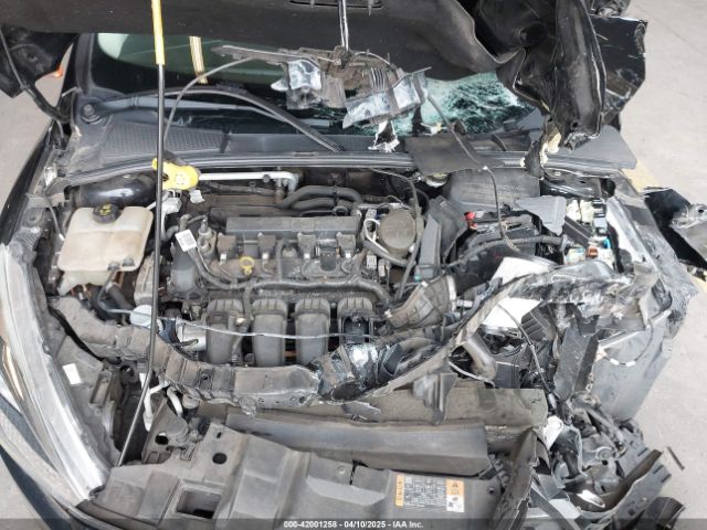 1FADP3K20GL225899 Ford FOCUS SE