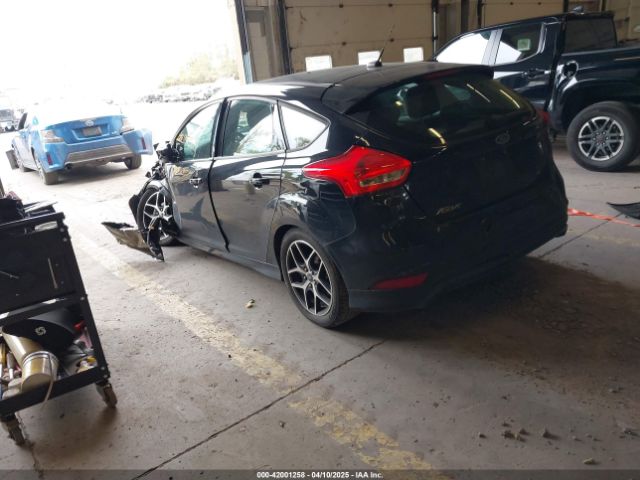 1FADP3K20GL225899 Ford FOCUS SE