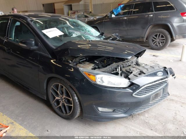 1FADP3K20GL225899 Ford FOCUS SE