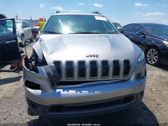 1C4PJMCS8HW525476 Jeep Cherokee 75th Anniversary Edition 4x4