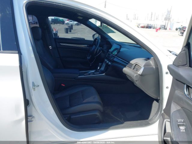 1HGCV1F35LA133889 Honda Accord Sport