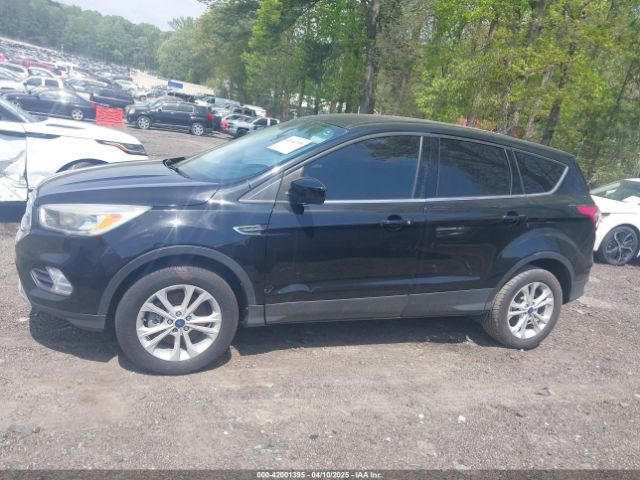 1FMCU9GD5HUA84217 Ford ESCAPE SE