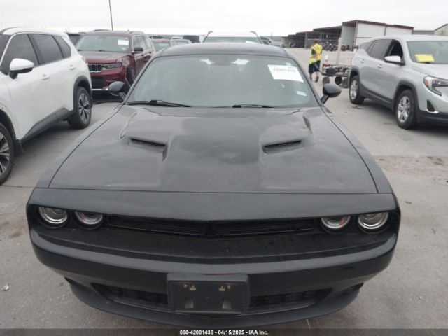 2C3CDZAG3LH202188 Dodge Challenger Sxt