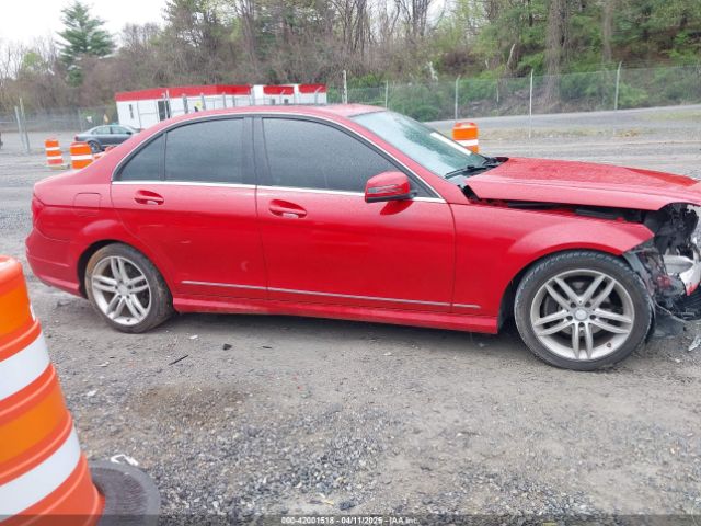 WDDGF4HB1EA945105 Mercedes-Benz C-class C 250 Sport/luxury