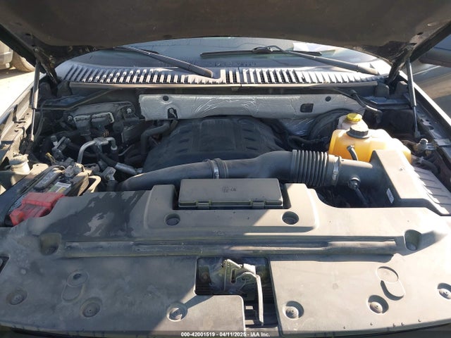1FMJU1HT7GEF42766 Ford Expedition Xlt
