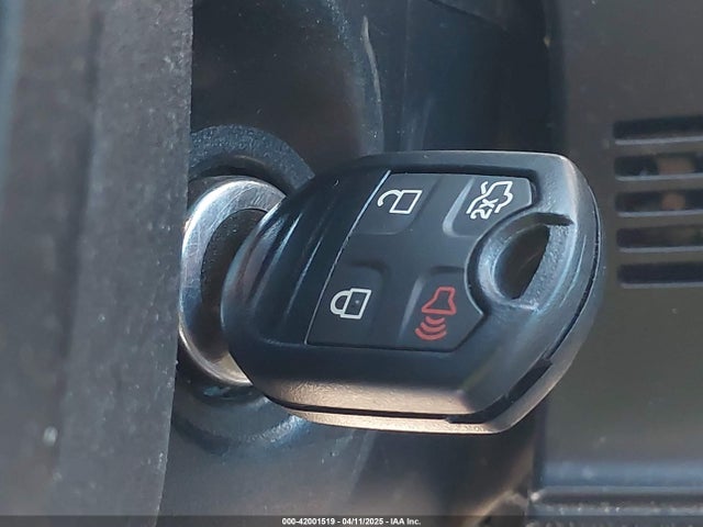 1FMJU1HT7GEF42766 Ford Expedition Xlt