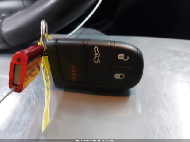1C3CCCBB3GN125449 Chrysler 200 S