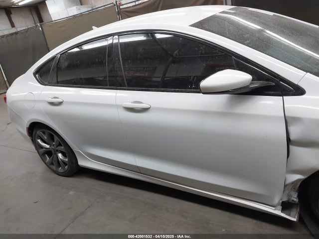 1C3CCCBB3GN125449 Chrysler 200 S