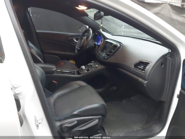 1C3CCCBB3GN125449 Chrysler 200 S