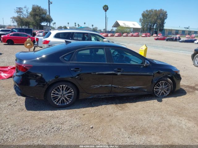3KPF54AD6PE672764 KIA Forte Gt-line
