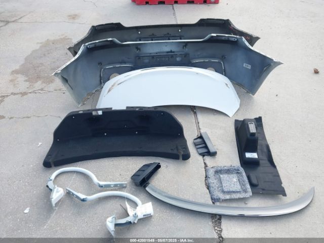 WBA6H1C52HD933108 BMW 640i