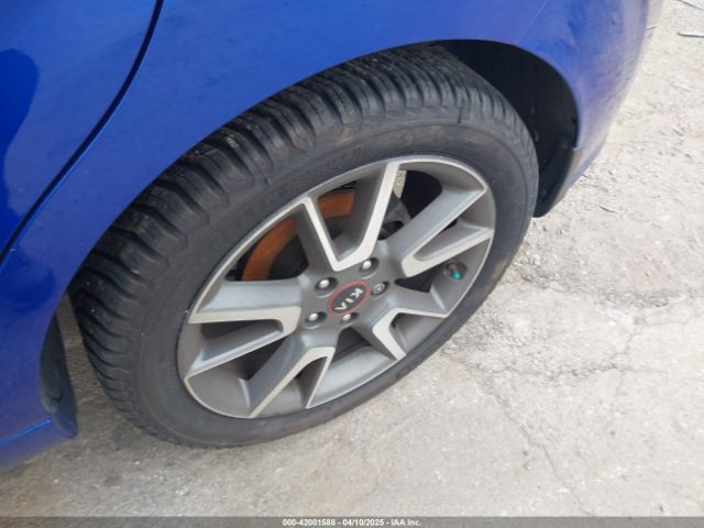 KNDJ63AU7L7086389 KIA Soul Gt-line