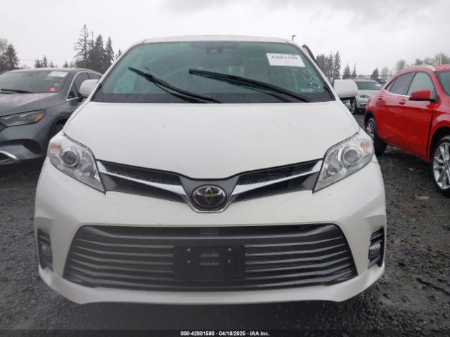 5TDDZ3DC0JS201425 Toyota Sienna Xle 7 Passenger